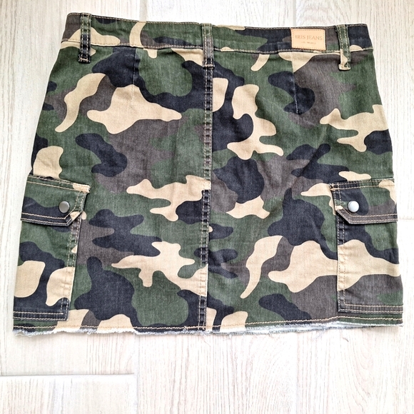 Iris Jeans women's multicolor camouflage print denim cargo mini skirt size large - Picture 8 of 9